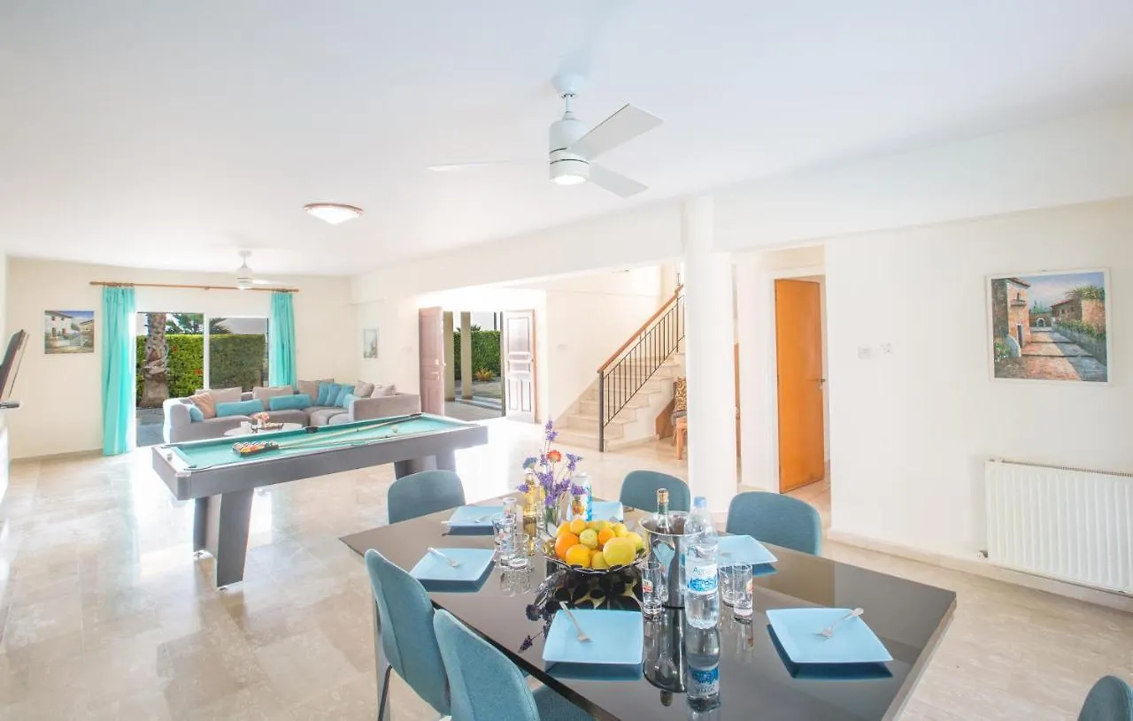 Papaya Royal Villa Ayia Napa