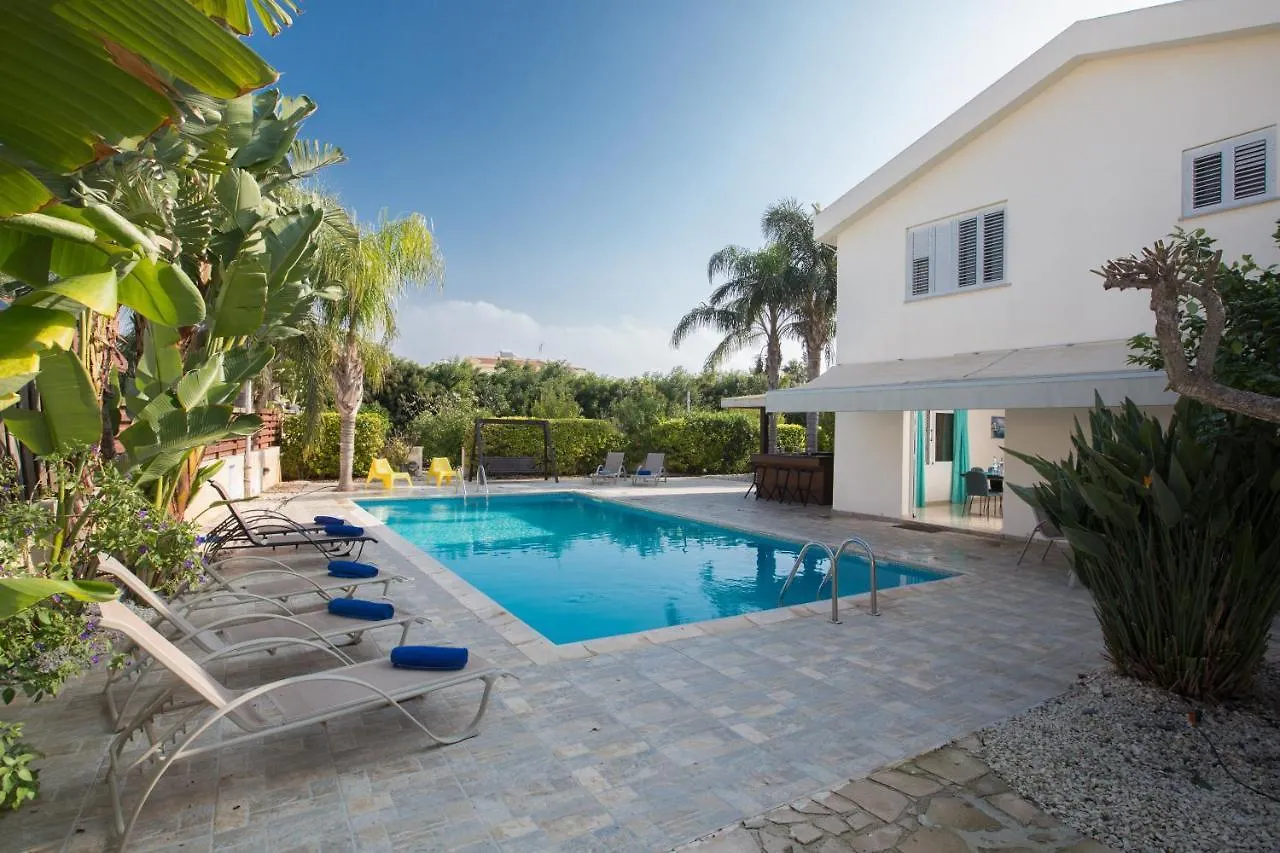 Papaya Royal Villa Ayia Napa