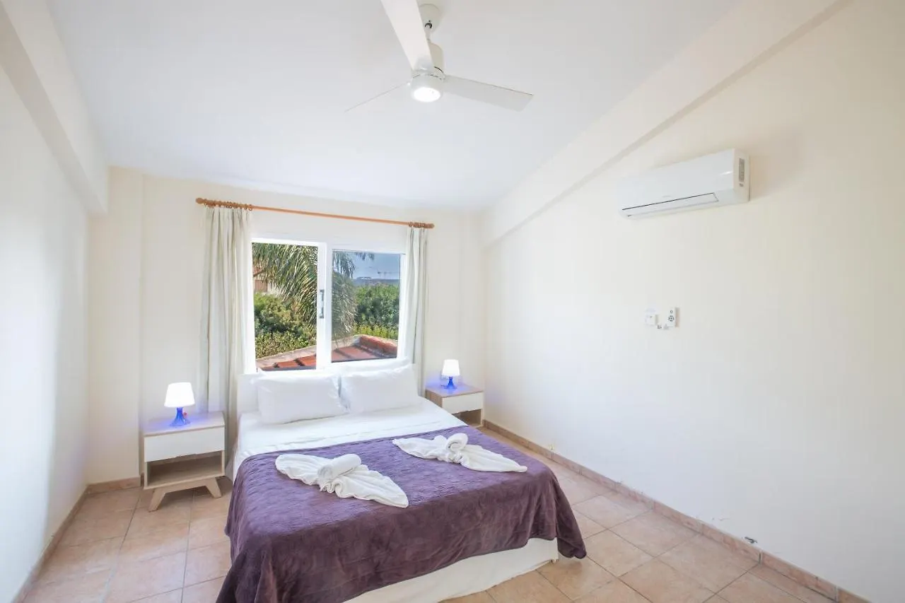 Papaya Royal Villa Ayia Napa