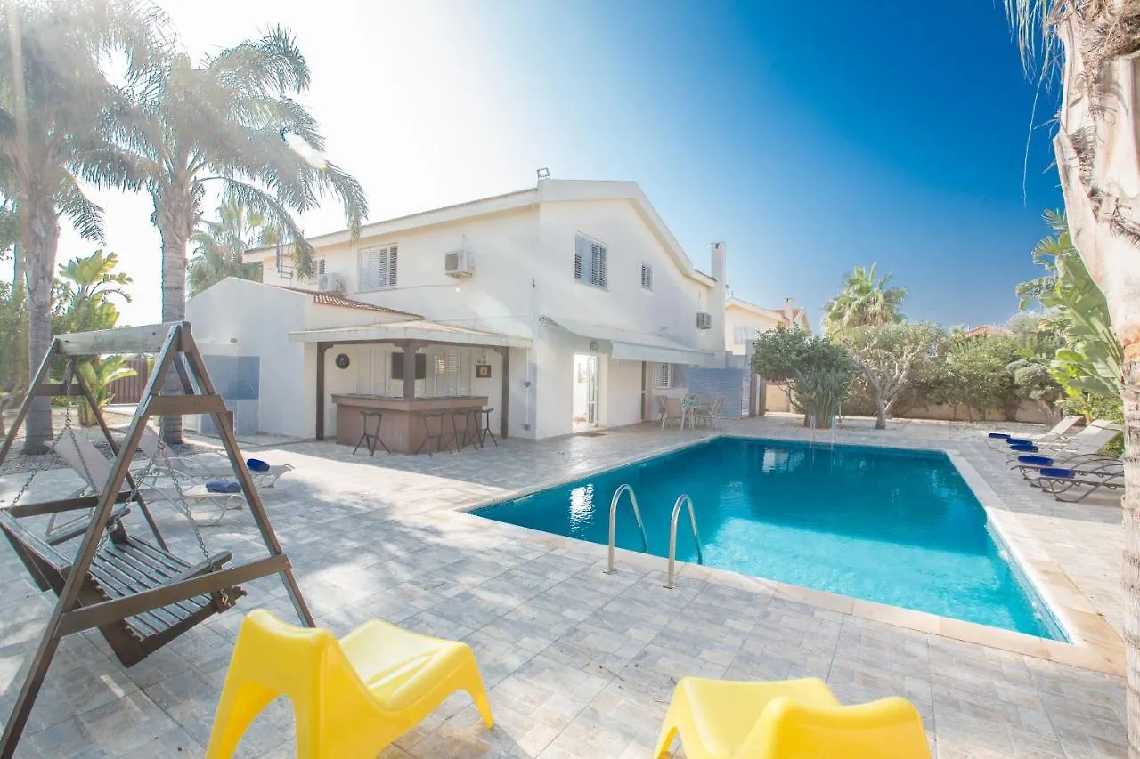 Papaya Royal Villa Ayia Napa